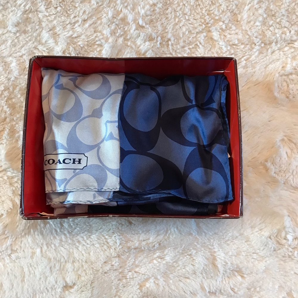 NWT COACH Signature Silk Shades of Blue Scarf